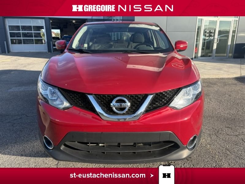2017 Nissan Qashqai SV DEM. A DISTANCE SIEGES CHAUFFANTS MAGS Red