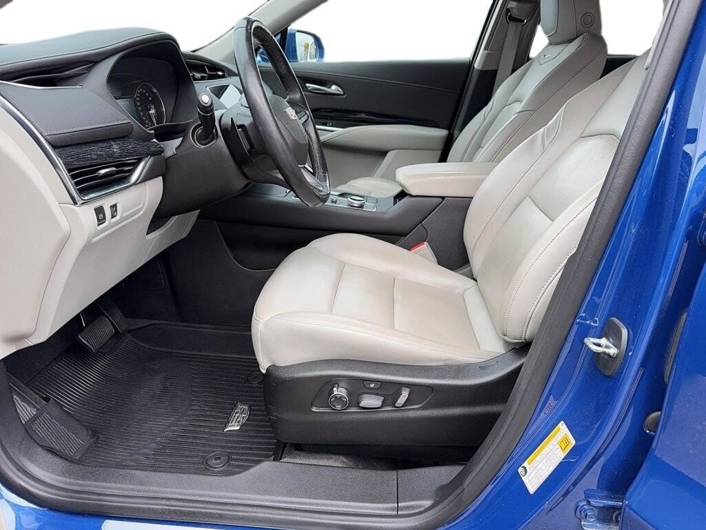 Cadillac XT4 AWD Premium Luxury 2021 Gris Baie-Comeau - photo #9