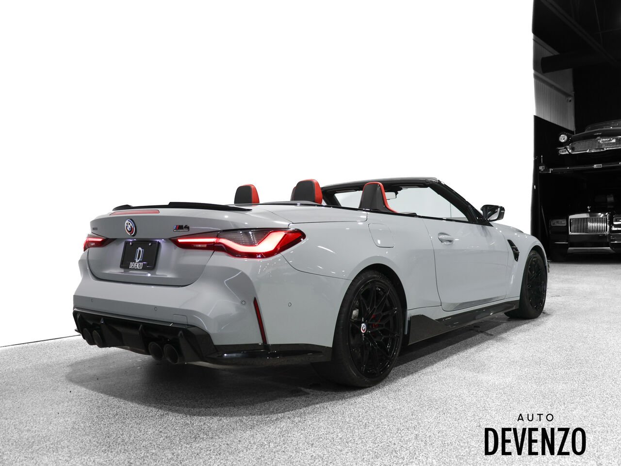 2023 BMW M4 Grey Saint-Eustache - photo #5