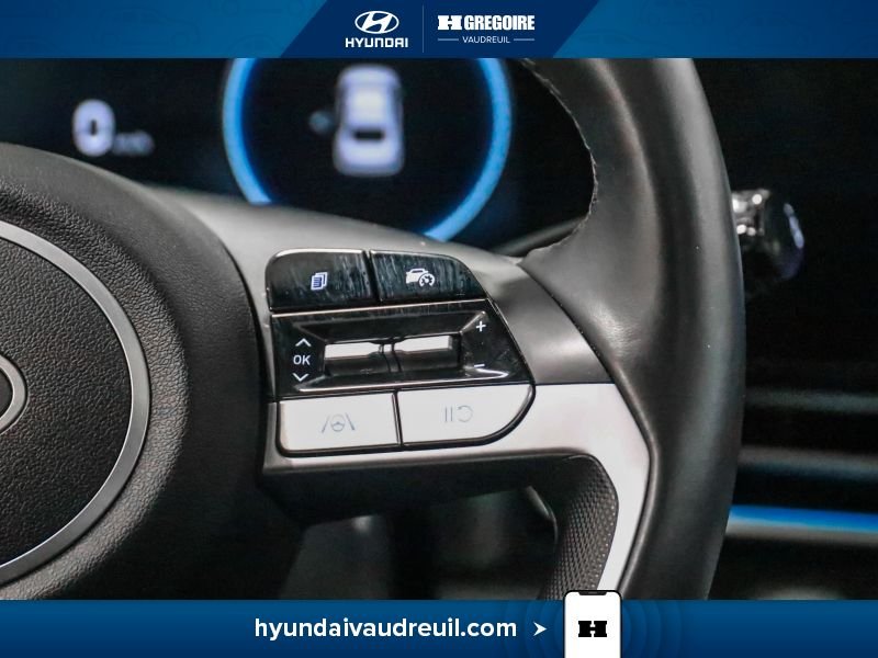 2025 Hyundai Elantra Black Laval - photo #22