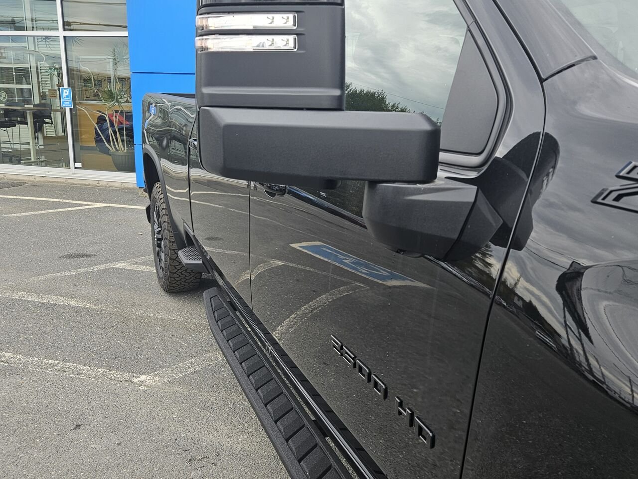2026 Chevrolet Silverado 2500HD LTZ cabine multiplace 4RM 172 po Black Thetford Mines - photo #5