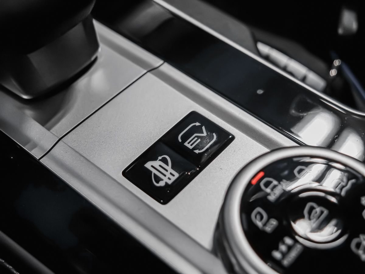 Mitsubishi Outlander PHEV SEL 2026 Fini taillé diamant Noir de qualité supérieure Montréal - photo #11