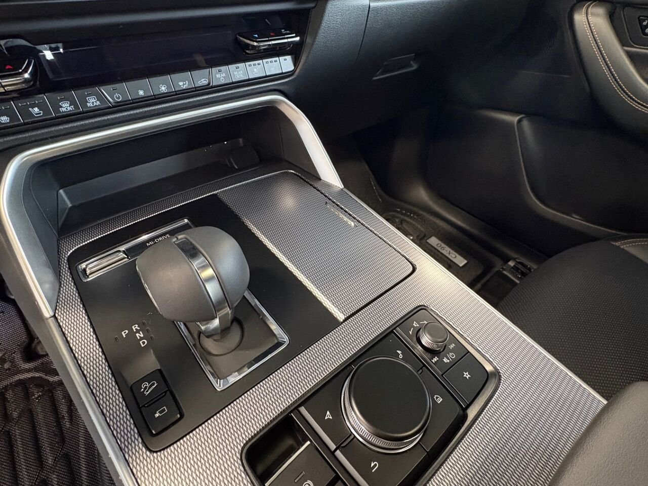 MAZDA CX-90 hybride léger GT-P TI 2026 Blanc rhodium métallisé Châteauguay - photo #10