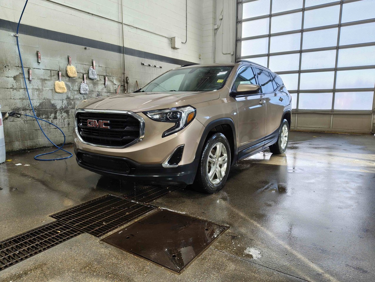 2018 GMC Terrain AWD 4dr SLE Beige Sherwood Park - photo #3