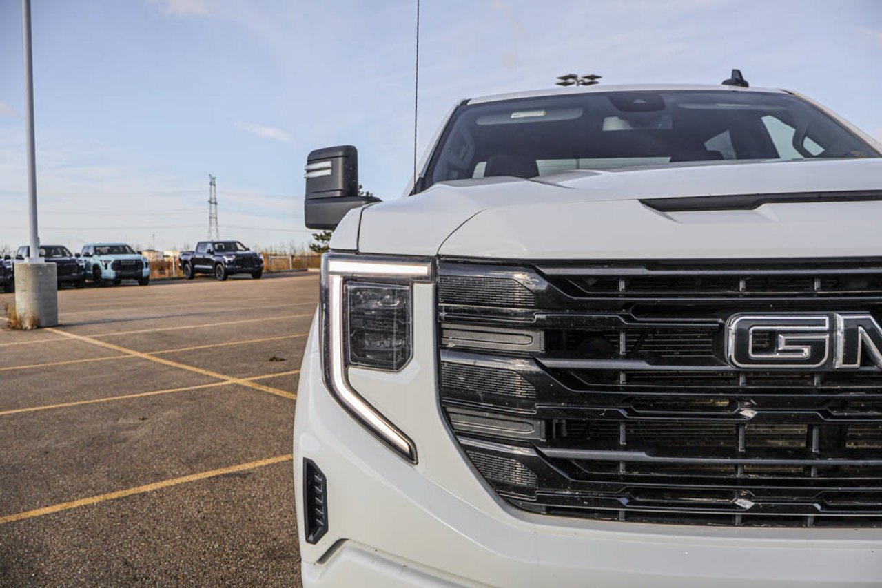 2024 GMC Sierra 1500 4WD Crew Cab 157 Elevation White Sherwood Park - photo #10