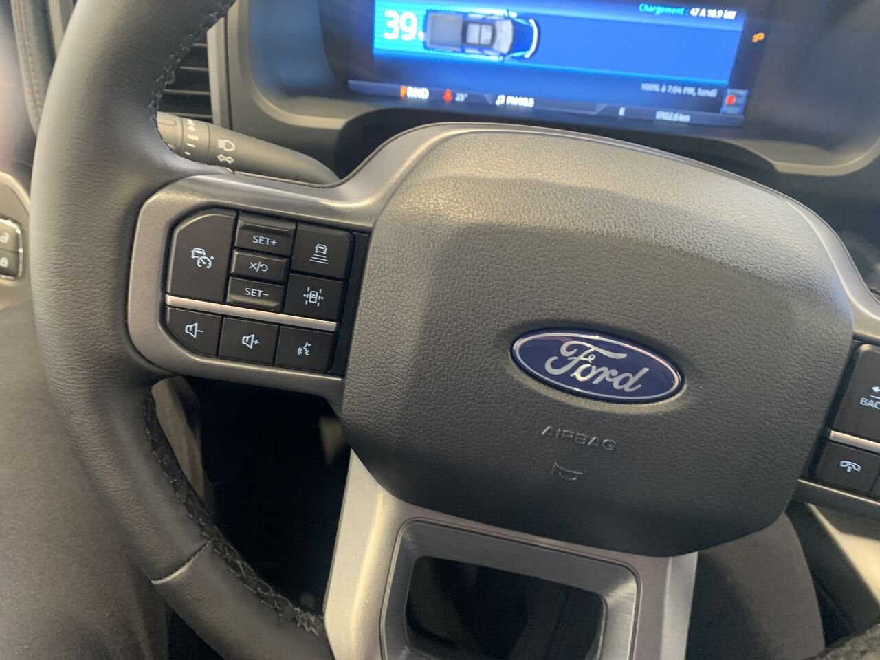 2025 Ford F-150 Lightning LIGHTNING LARIAT CREW CAB White Châteauguay - photo #34