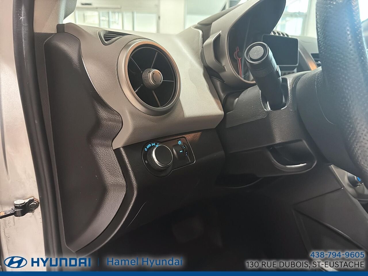2013 Chevrolet Sonic Silver Saint-Eustache - photo #10