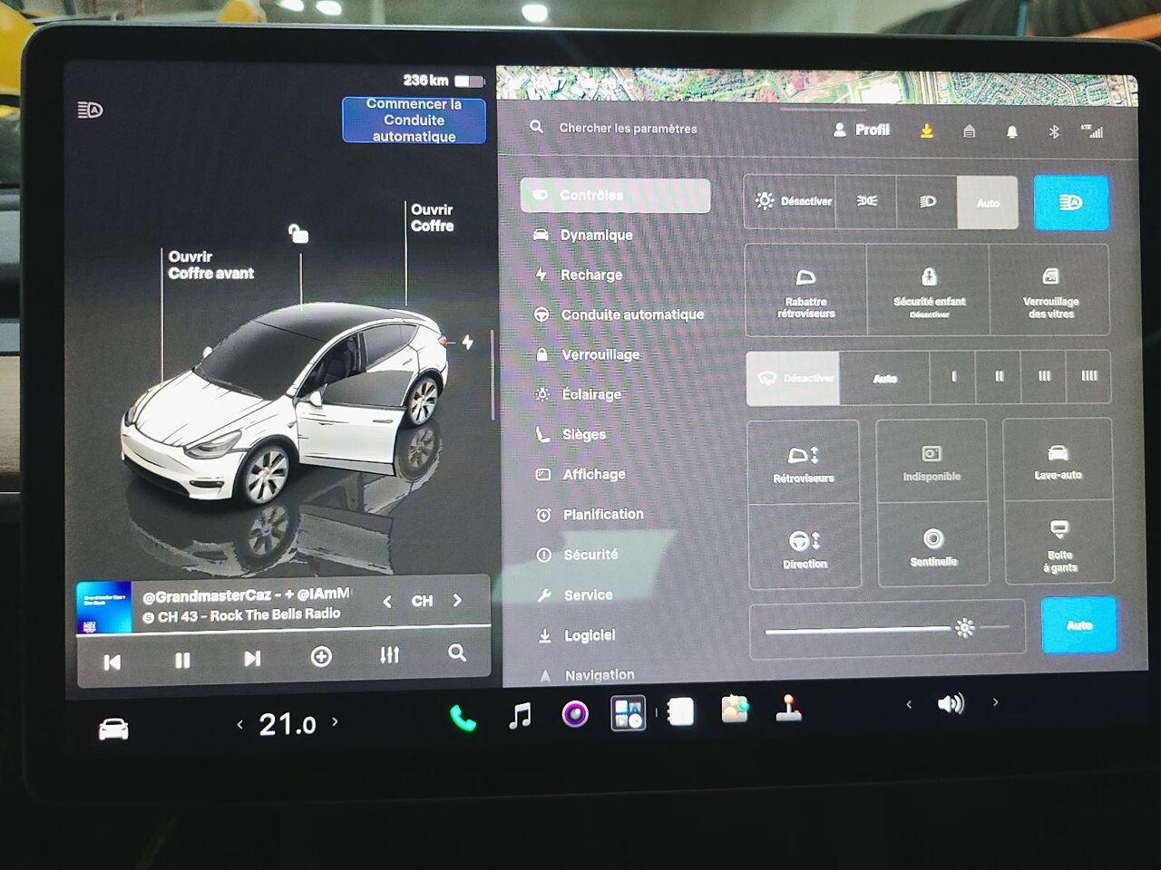 2022 Tesla Model Y LONG RANGE Blue Québec - photo #15