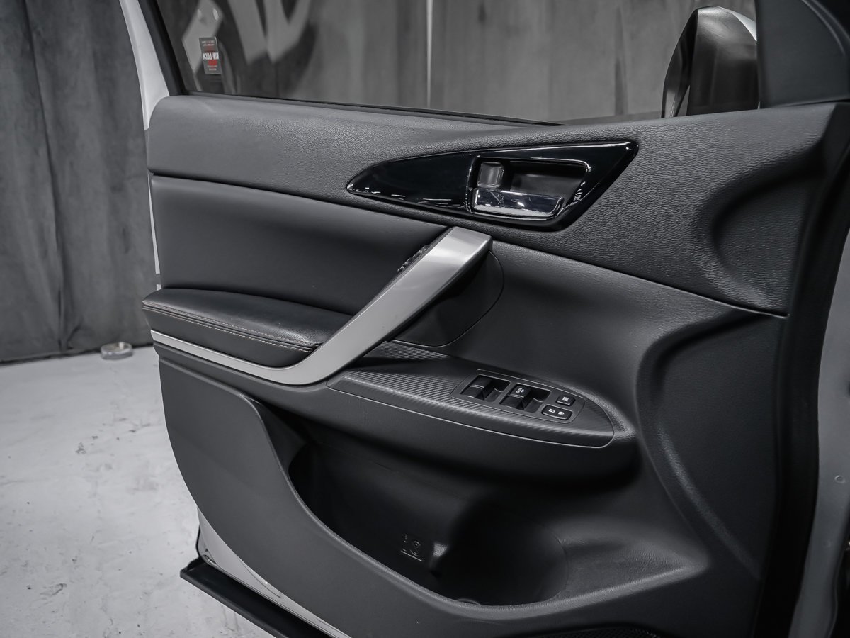 2019 Mitsubishi Eclipse Cross GT-AWD Grey Montreal - photo #9