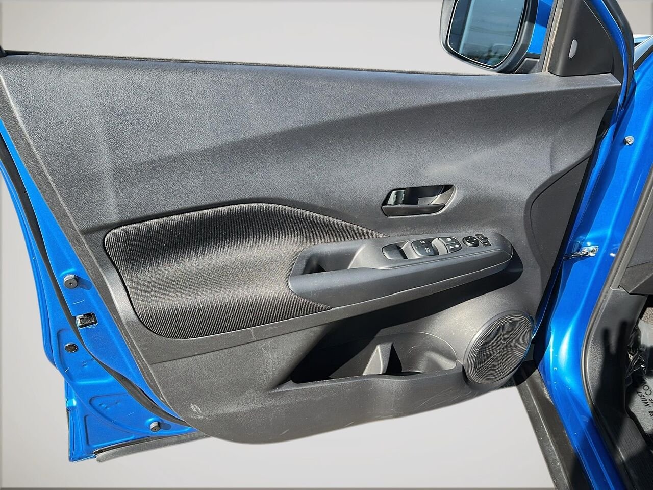 Nissan Kicks S TA 2024 Bleu Québec - photo #10