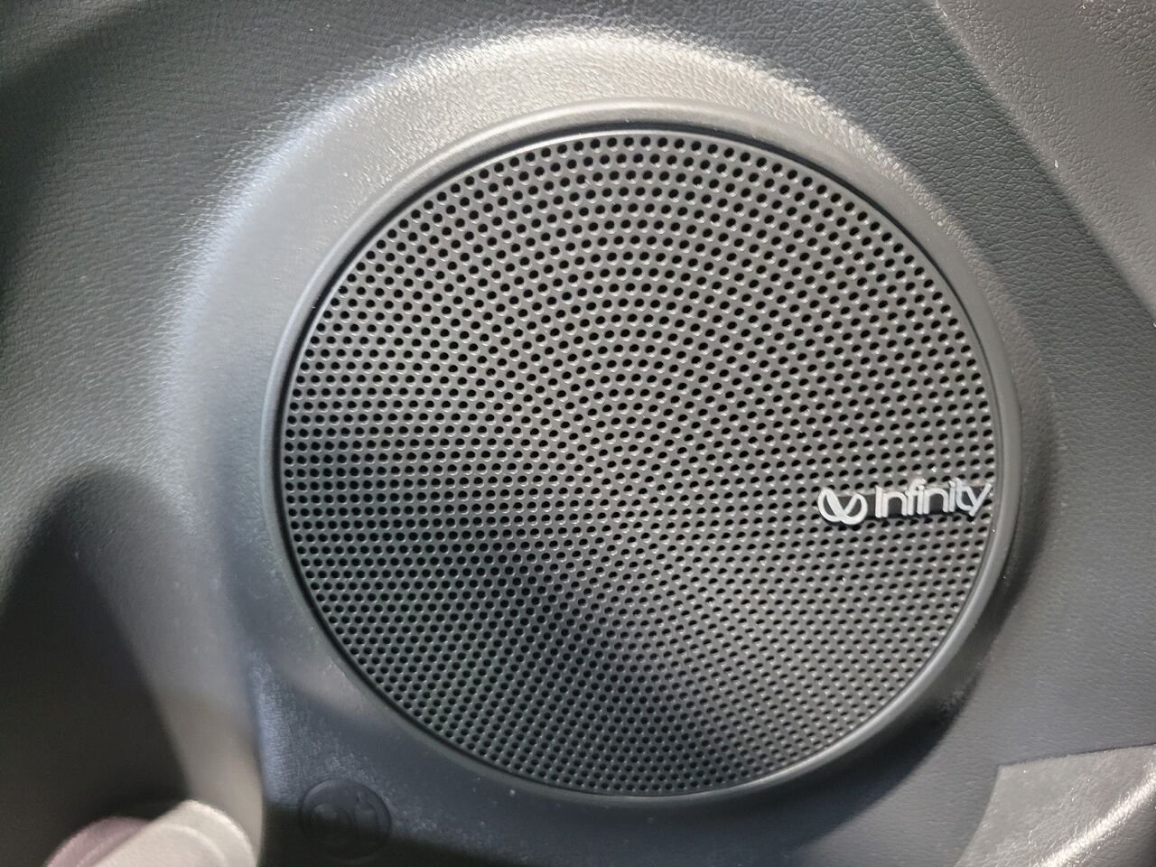 2019 Hyundai Kona Electric Grey  - photo #10