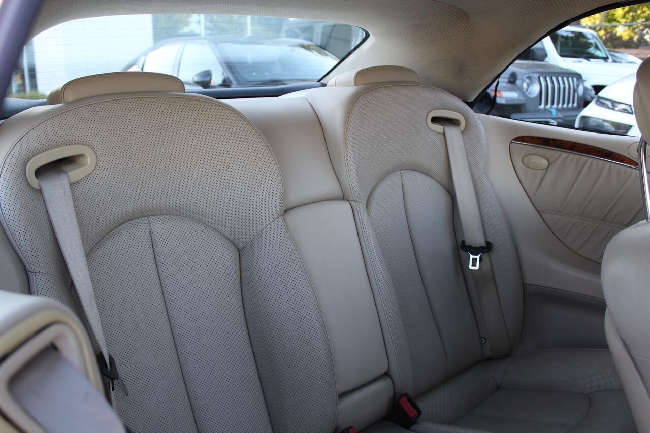 Mercedes-Benz Classe-CLK VIN: WDBTK56G96F204759 2006 Blanc Sainte-Rose - photo #10