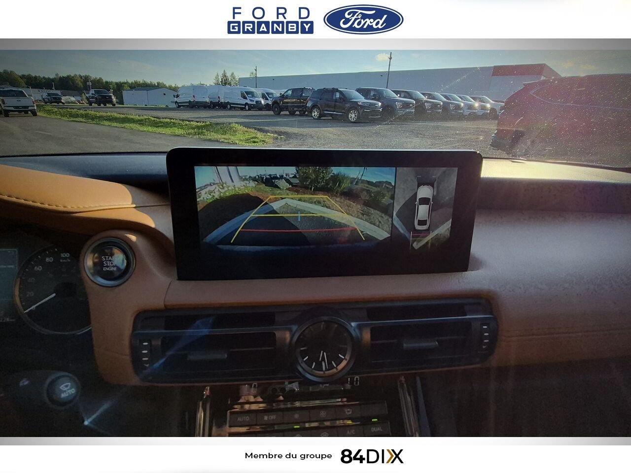 Lexus IS 2023 Argent Granby - photo #27