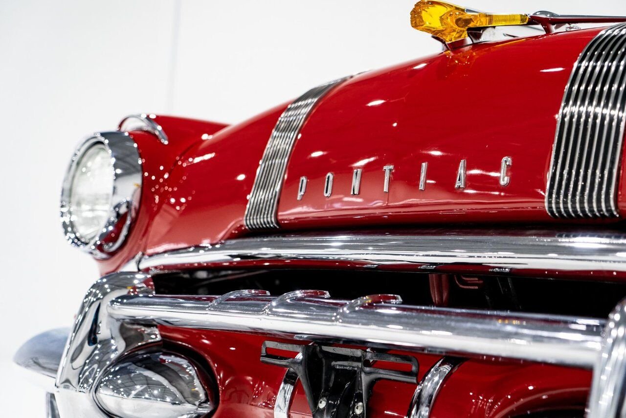 Pontiac Starchief **PRIX EN USD** Beautifully presented from former restoration 1955 Blanc Montréal - photo #37