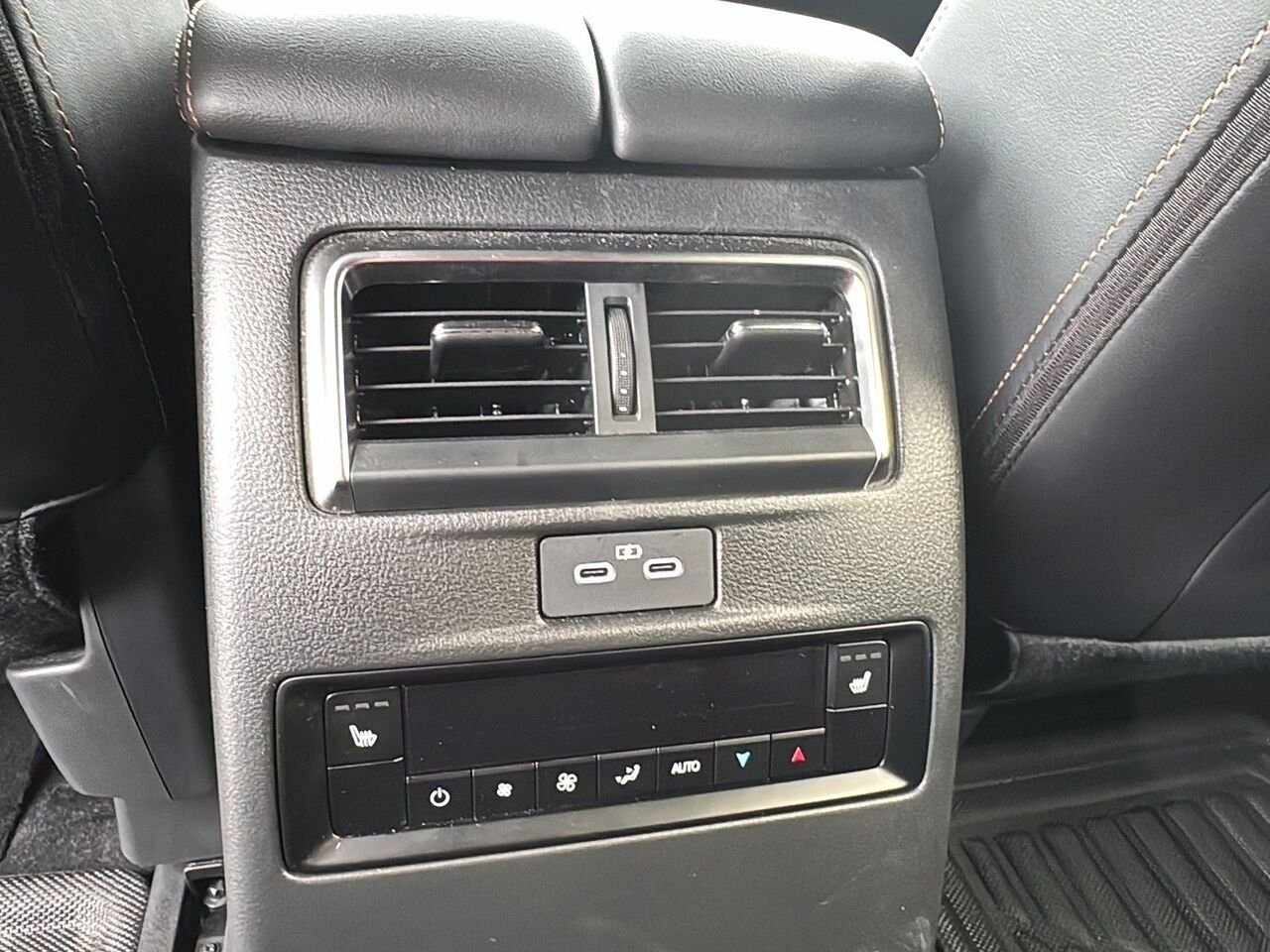 Mazda CX-70 hybride rechargeable 2025 Blanc Rouyn-Noranda - photo #11
