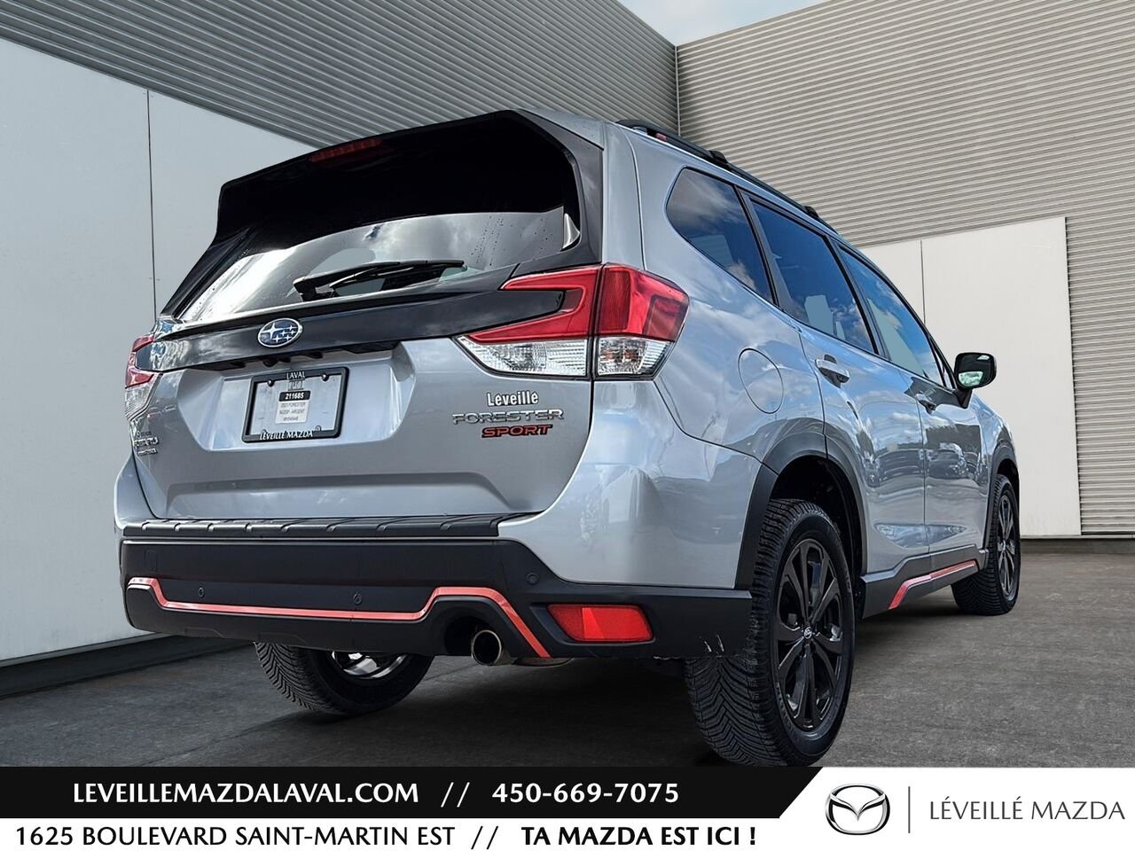 2021 Subaru Forester 2.5i Sport Silver Laval - photo #4