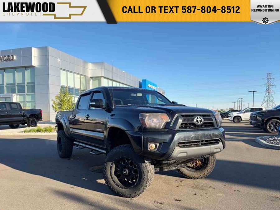 2015 Toyota Tacoma TRD Sport V6 4.0L | 18in LRG Wheels Black