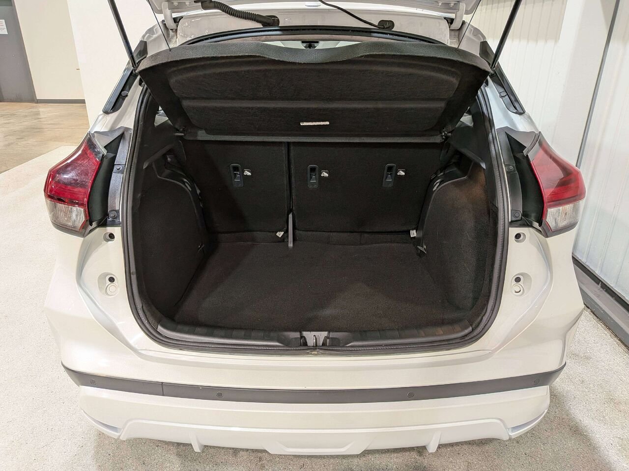 2024 Nissan Kicks SV FWD White Val-David - photo #8