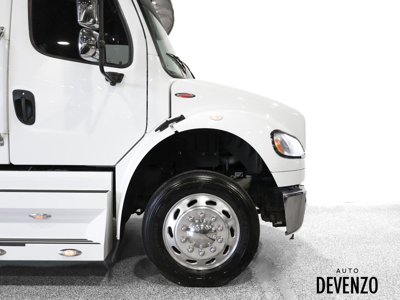 Freightliner Sportchassis 2013 Blanc Saint-Eustache - photo #5