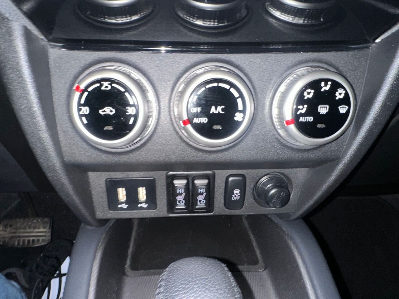 2023 Mitsubishi RVR Blue  - photo #15