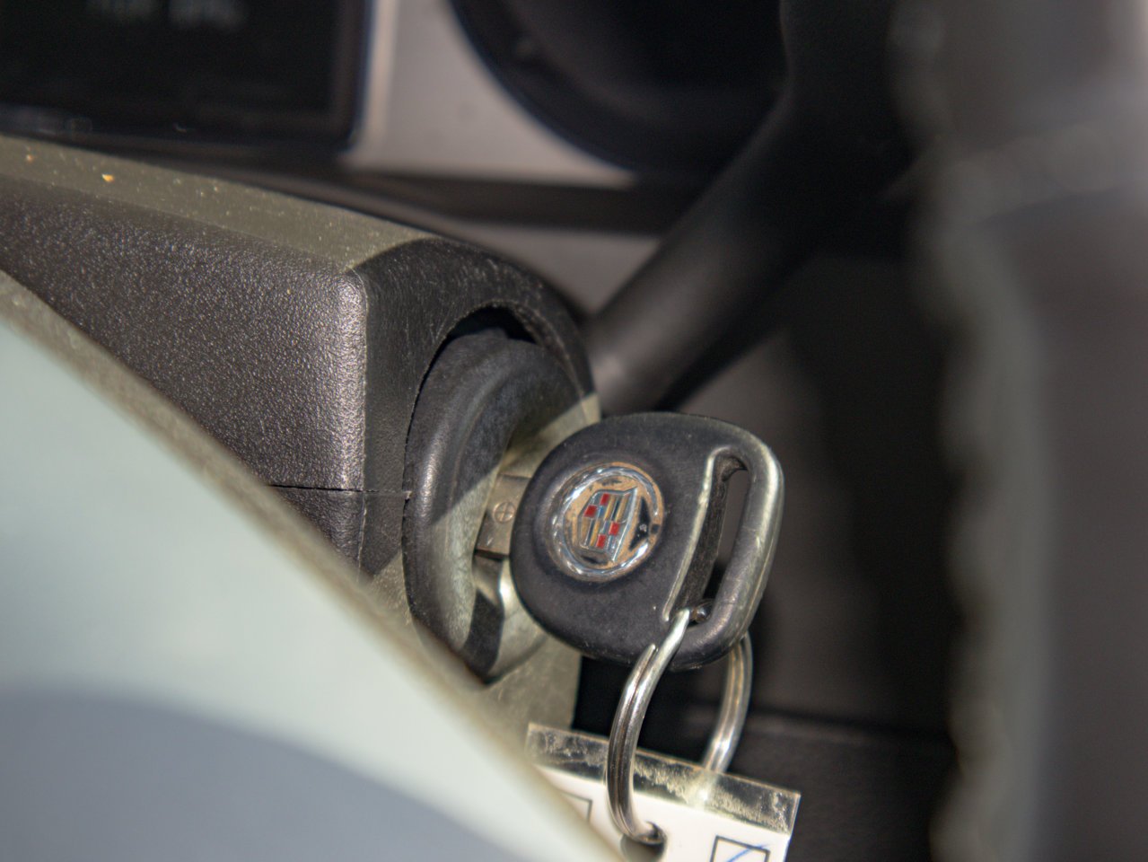 2008 Cadillac Escalade AWD 4dr White Sherwood Park - photo #23