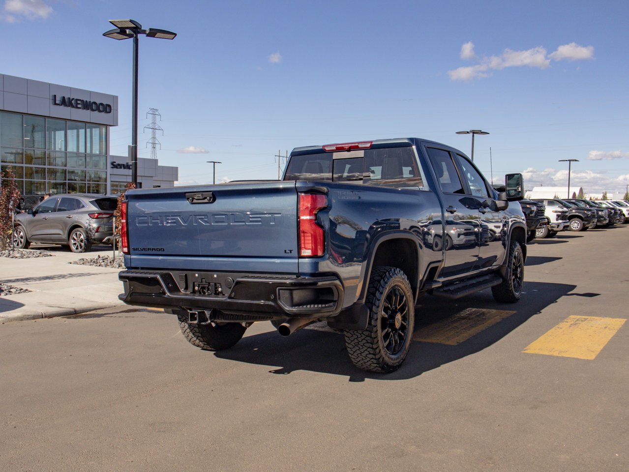 2025 Chevrolet Silverado 3500HD 4WD Crew Cab 159 LT Blue Sherwood Park - photo #9