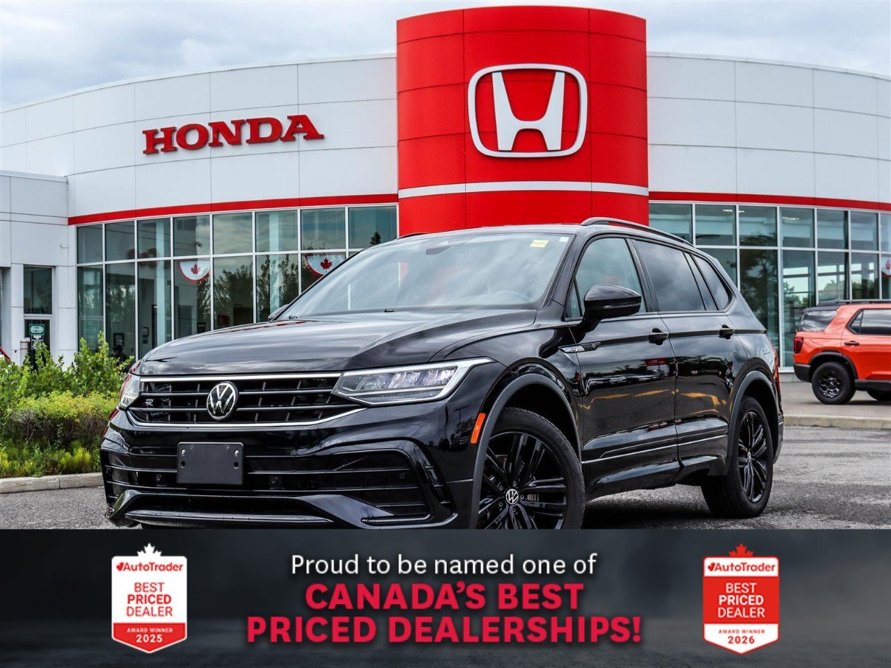 Volkswagen Tiguan Comfortline R-Line Black Edition 4MOTION 2022 Black Ottawa & Gatineau - photo #0