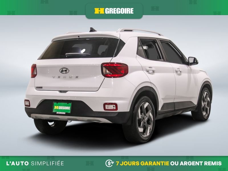 Hyundai Venue 822520 | Ultimate AUTO AC CUIR TOIT NAV MAGS CAM RECUL BLEU 2021 Blanc Laval - photo #8
