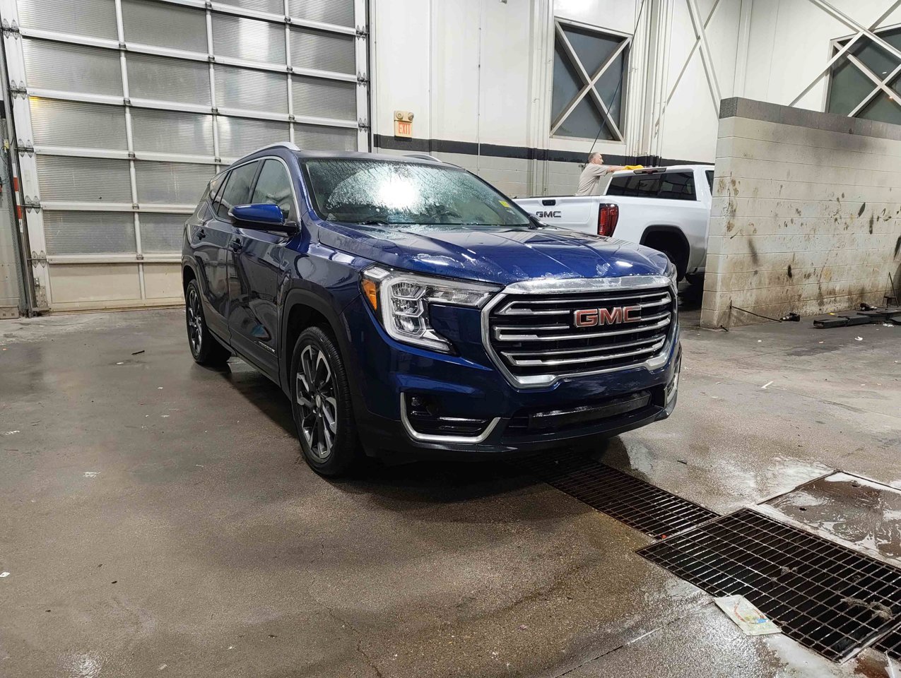 2022 GMC Terrain AWD 4dr SLT Blue Sherwood Park - photo #2