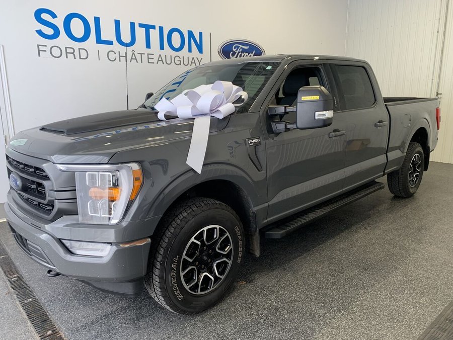 Ford F-150 XLT cabine SuperCrew 4RM caisse de 6,5 pi 2021 Gris