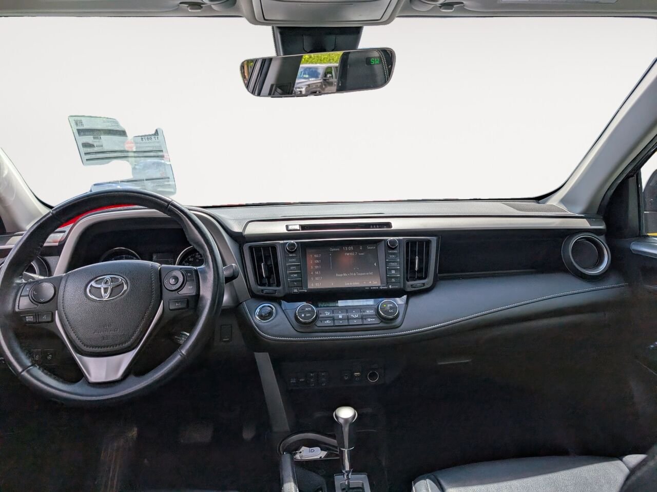 2017 Toyota RAV4 2T3DFREV0HW631881 Grey Sherbrooke - photo #17
