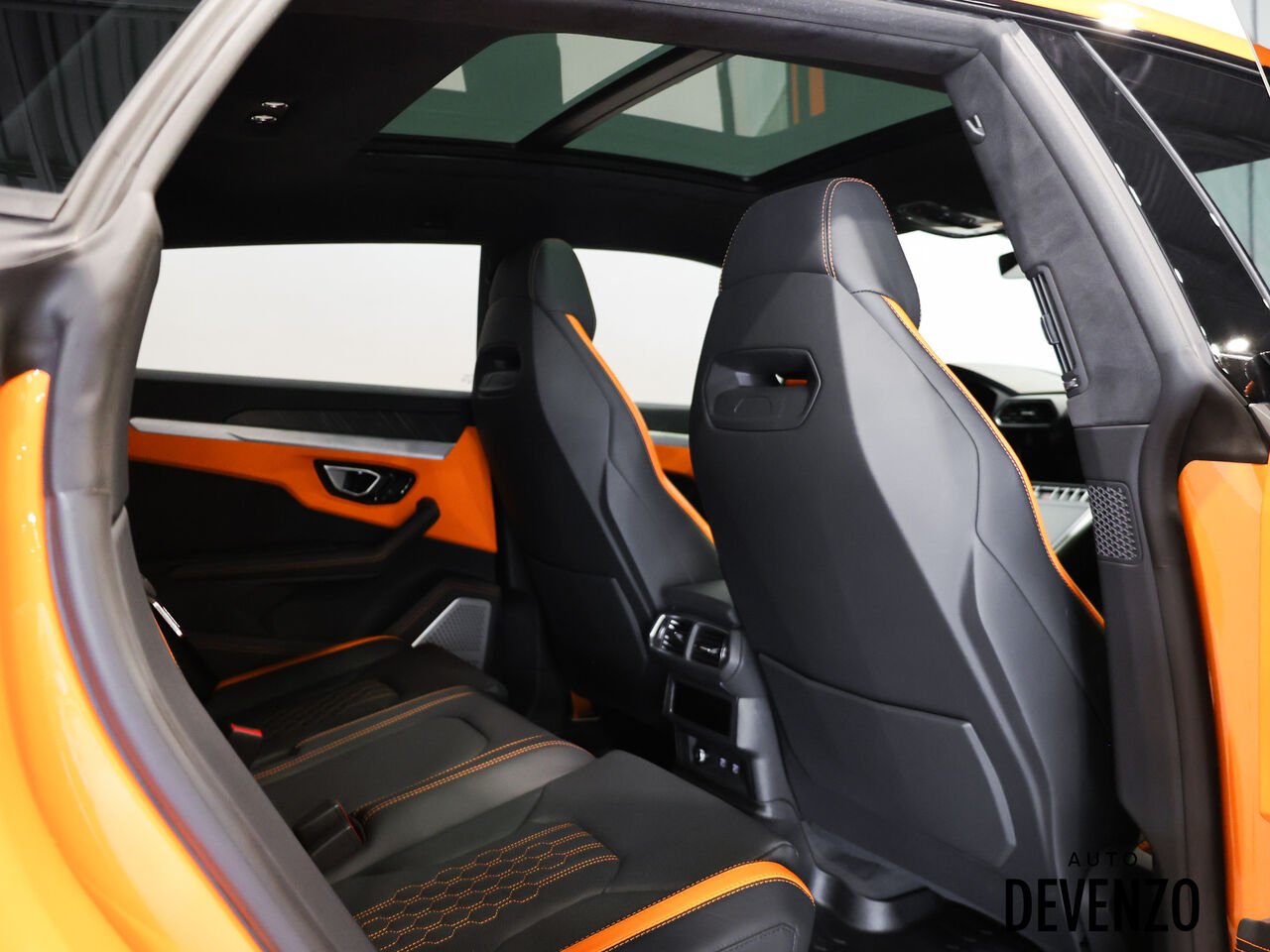2024 Lamborghini Urus Orange Saint-Eustache - photo #8