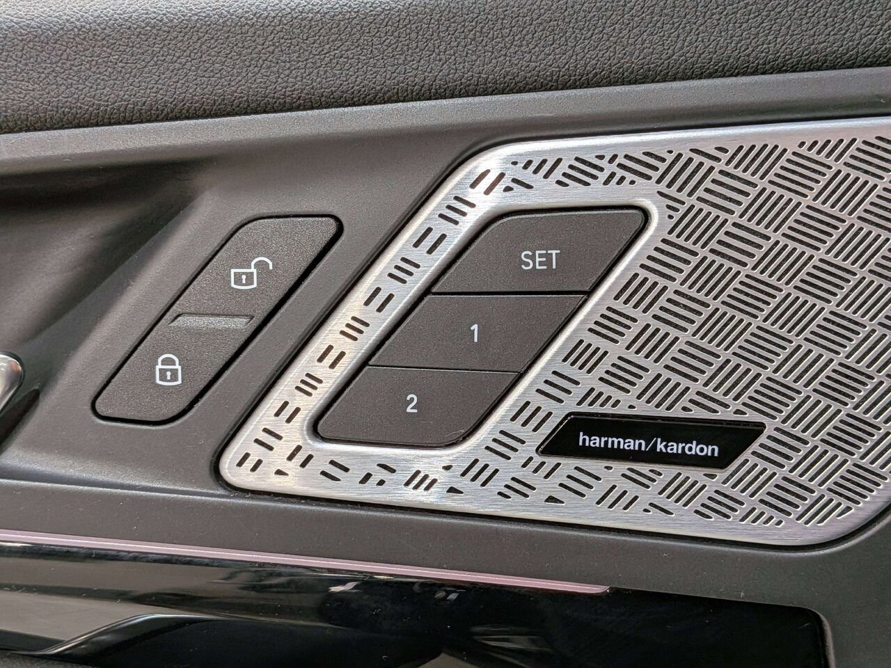 2024 BMW X1 xDrive28i Sports Activity Vehicle Black Val-David - photo #33