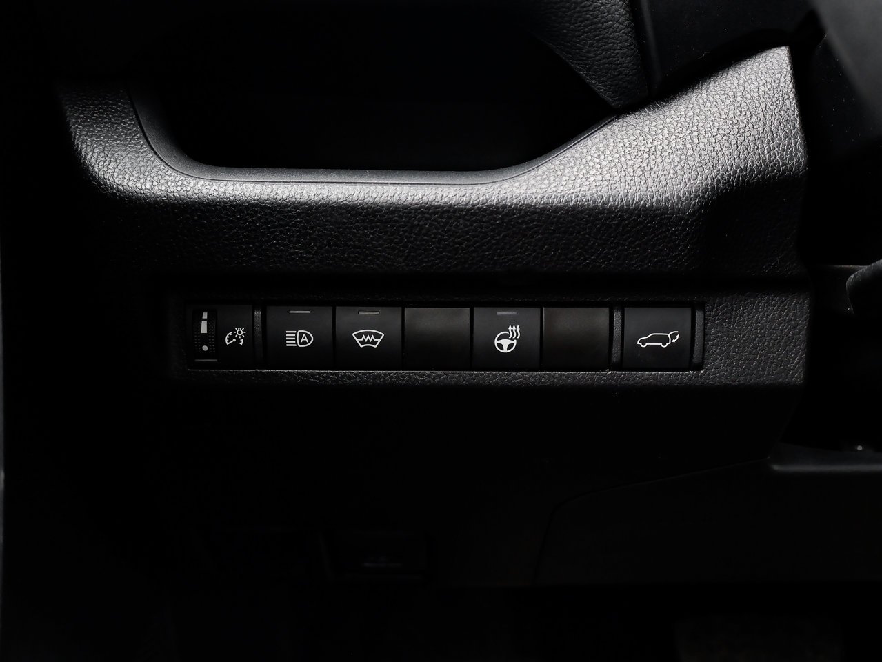 2024 Toyota RAV4 XLE AWD Black Sherwood Park - photo #18