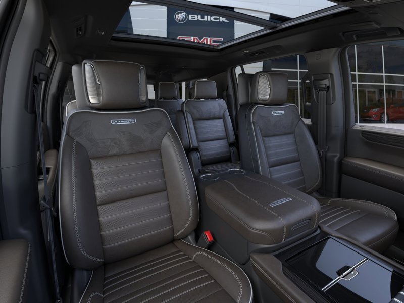 GMC Yukon XL Denali Ultimate 4 portes 4RM 2027 NOIR ONYX Montmagny - photo #5
