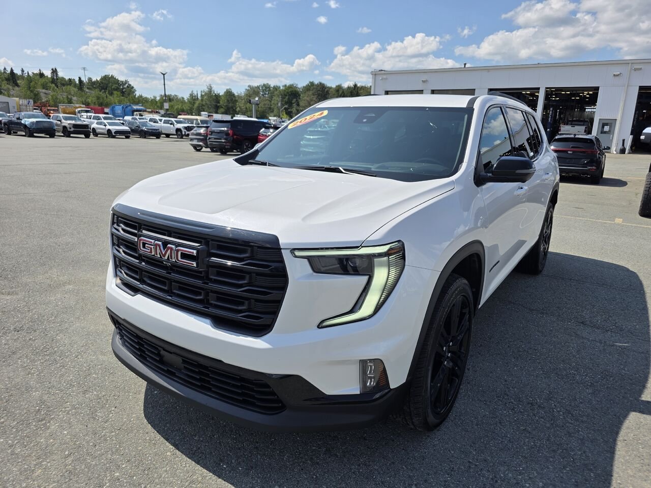2024 GMC Acadia Elevation White Rouyn-Noranda - photo #1