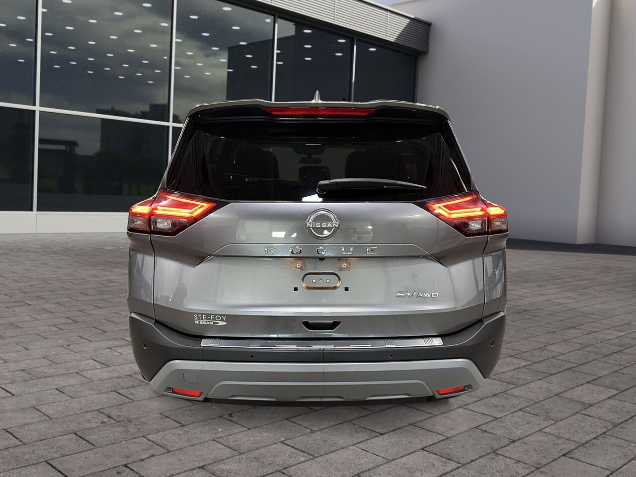 Nissan Rogue SV TI 2023 Gris Québec - photo #21