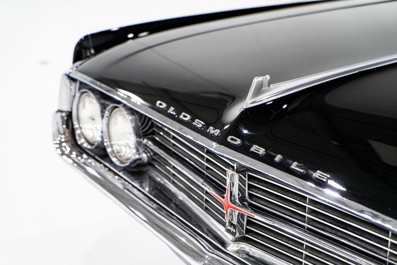 Oldsmobile Starfire Factory A/C. Single repaint and extensive ownership history **PRICE IN USD** 1962 Noir Montréal - photo #36