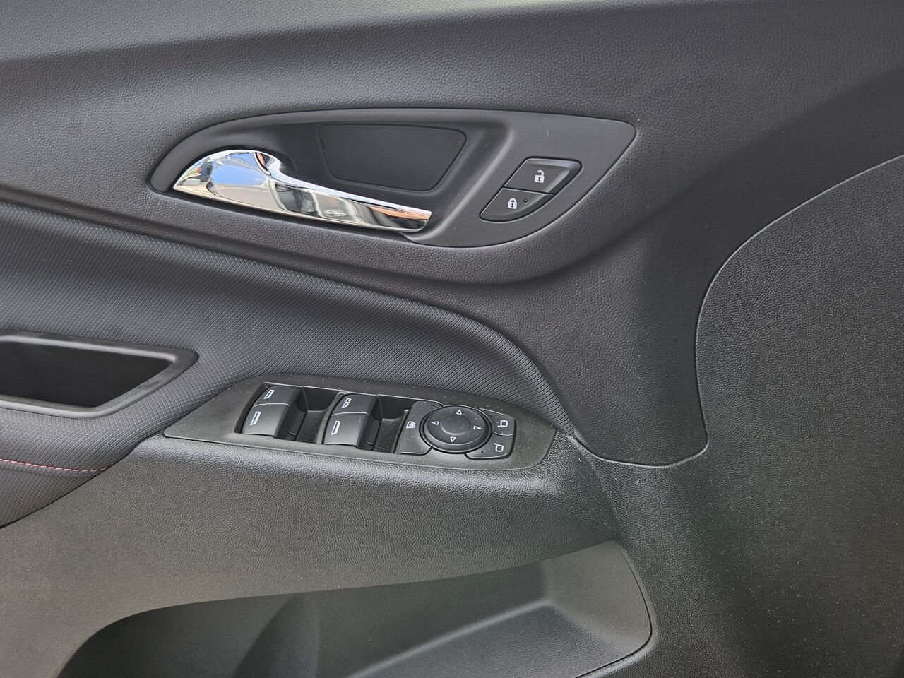 2023 Chevrolet Equinox RS 4 portes TI Grey Thetford Mines - photo #13