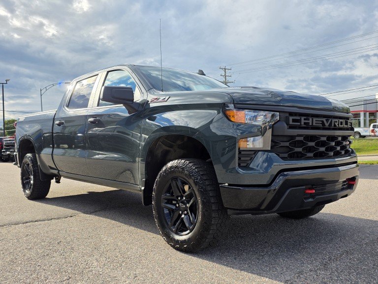 Chevrolet Silverado 1500 Custom TrailBoss Z71 2025 Vert