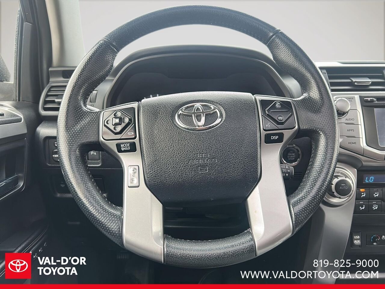 2017 Toyota 4Runner Limited v6 White Val-d'Or - photo #10