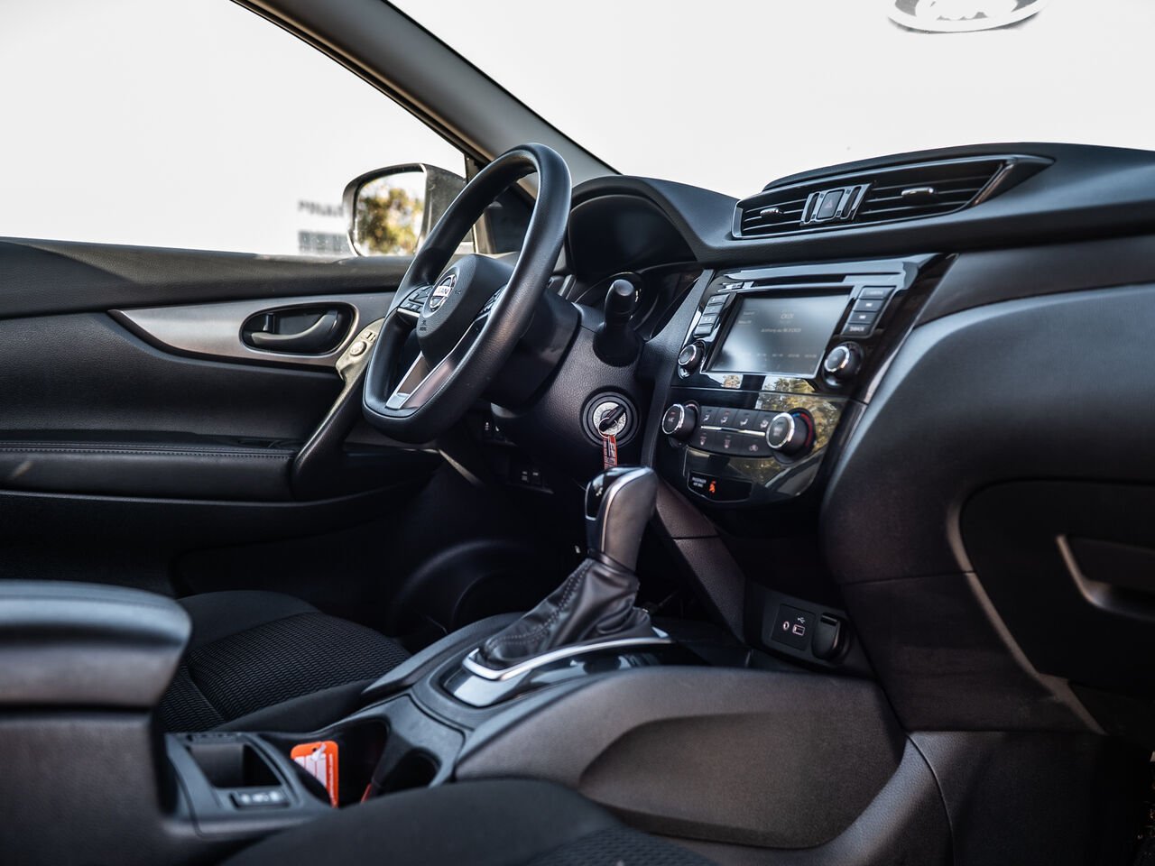 2023 Nissan Qashqai White Sainte-Julienne - photo #28