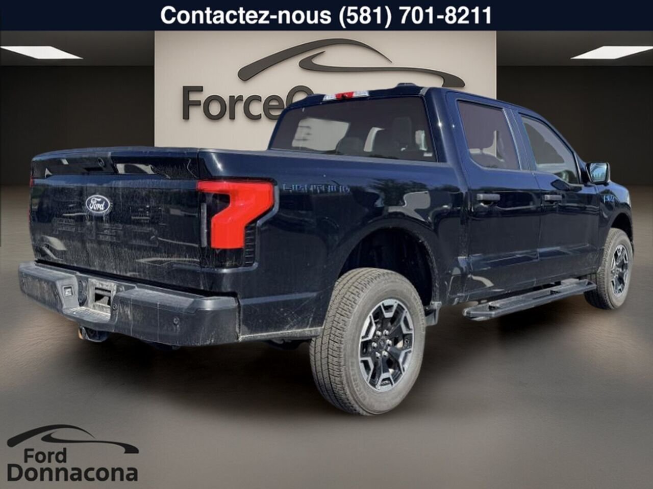 2024 Ford F-150 Lightning Black  - photo #8