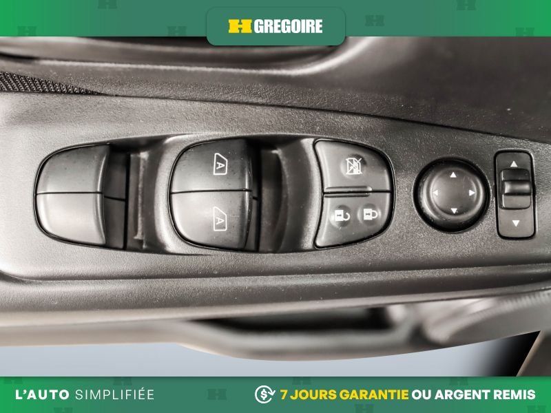 Nissan Kicks 823509 | S APPLE CAREPLAY AR CLIMATISER A PARTIR 2.99% 2024 Gris Laval - photo #26