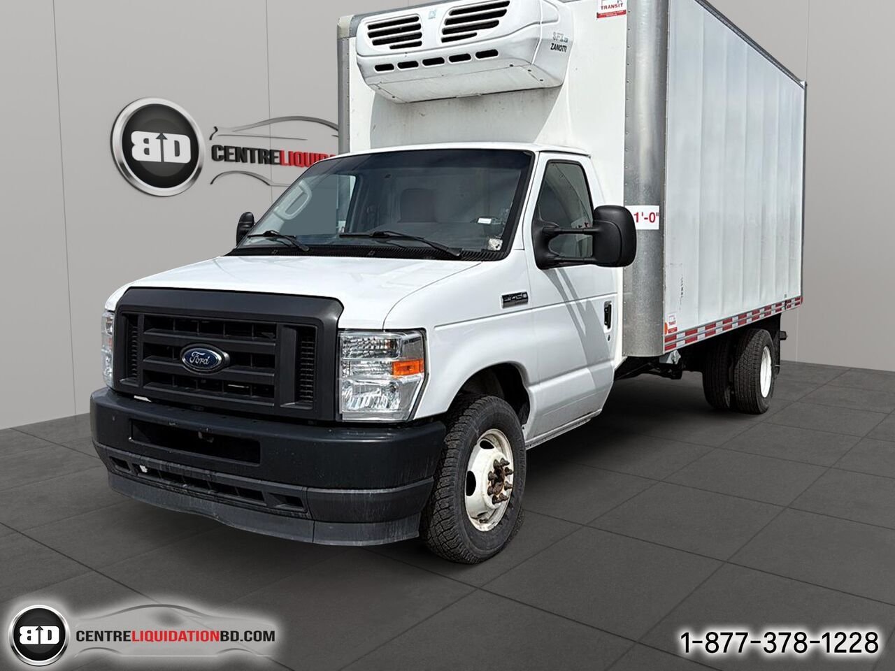 2023 Ford Série E tronqué E-450 176 po RARJ | BD0181 White Granby - photo #0
