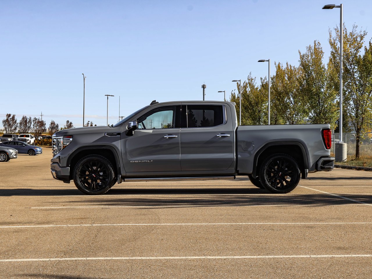 2025 GMC Sierra 1500 4WD Crew Cab 147 Denali Grey Sherwood Park - photo #4