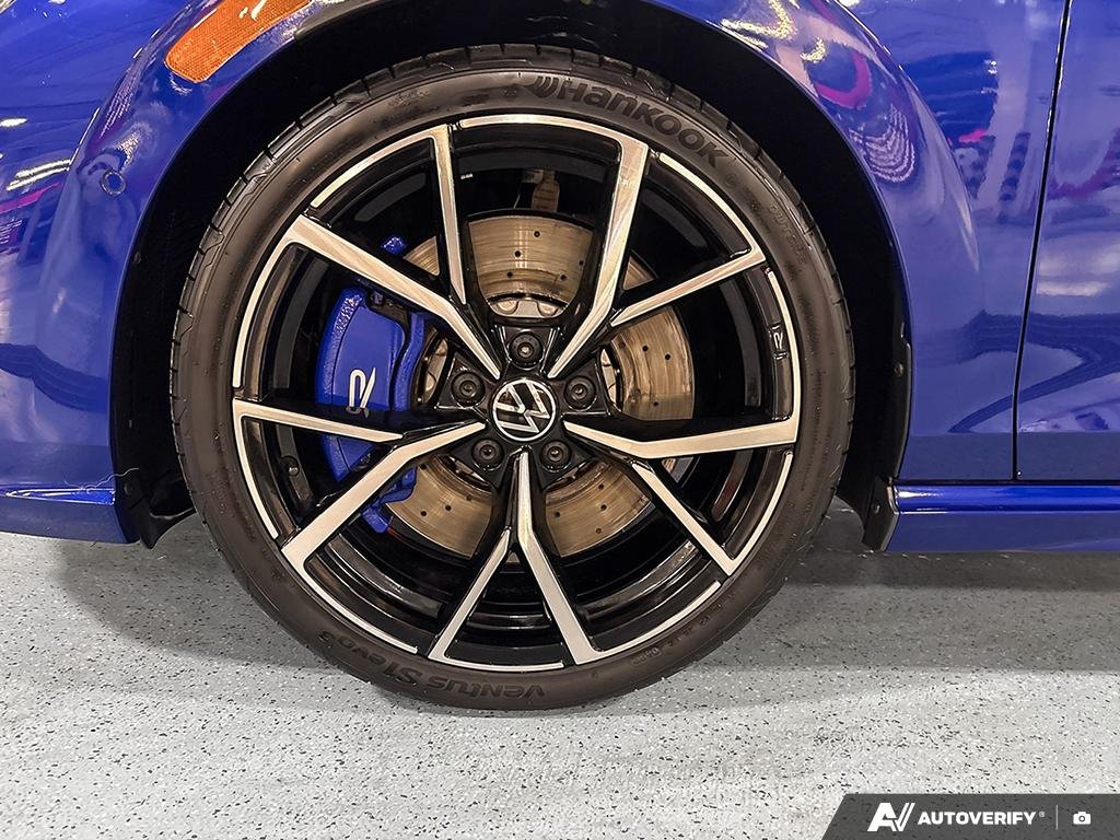 2022 Volkswagen Golf R 2601628A | DSG Blue Edmonton - photo #5