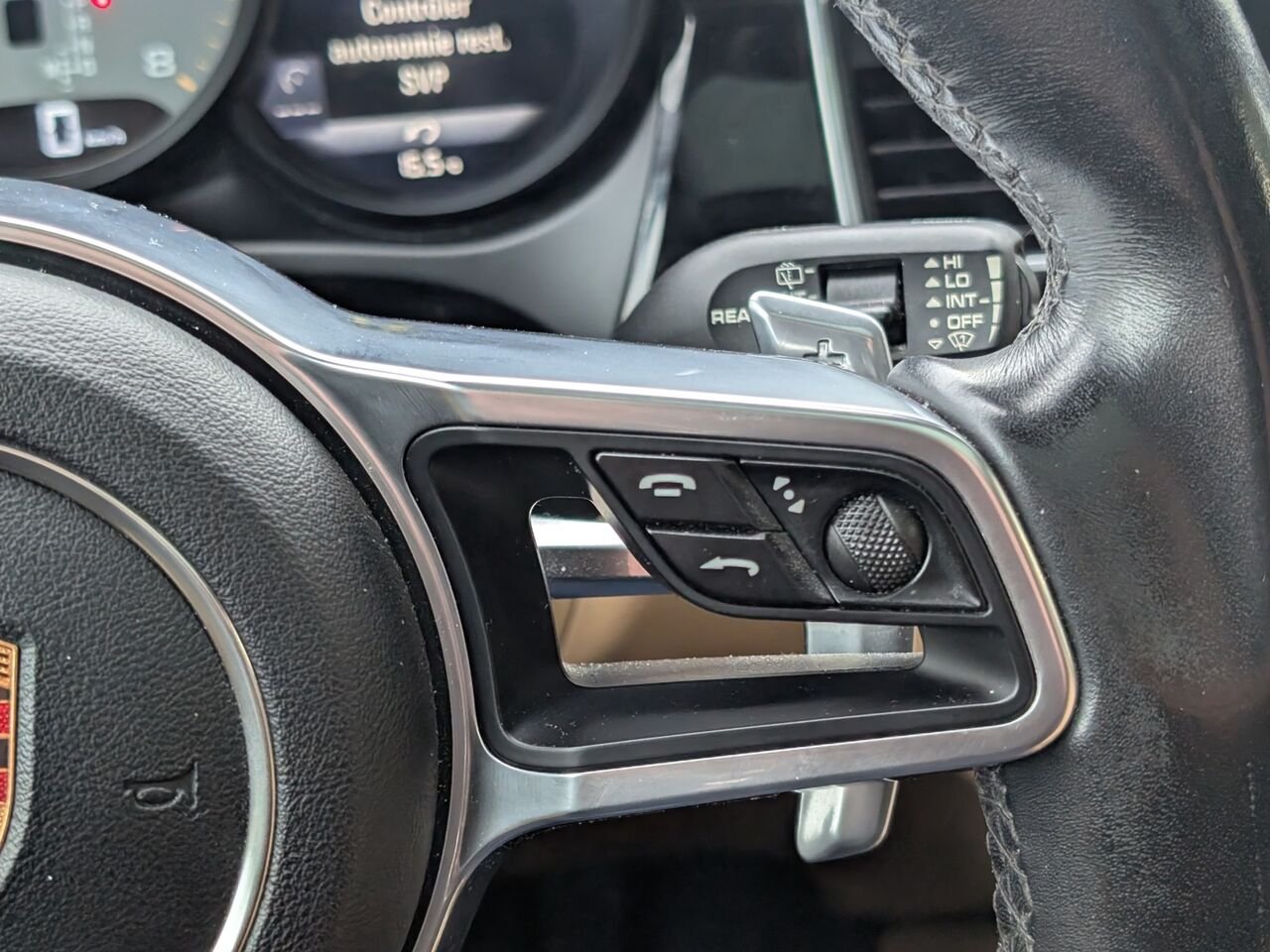 Porsche Macan S/AWD/SIÈGES EN CUIR ET CHAUFFANTS/TOIT OUVRANT PANORAMIQUE/BLUETOOTH/AC BIZONE 2017 Noir Sherbrooke - photo #13