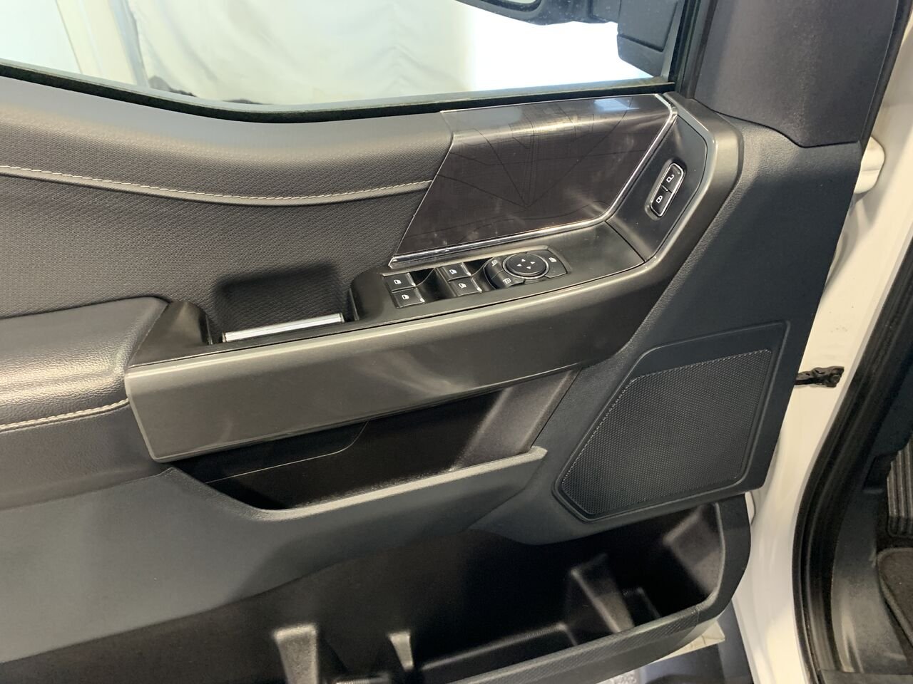 2023 Ford F-150 SUPERCREW XLT SPORT White Saint-Eustache - photo #25