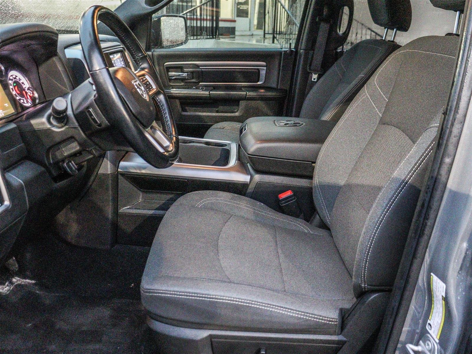 RAM 1500 Classic SLT 2022 Grey Ottawa & Gatineau - photo #6